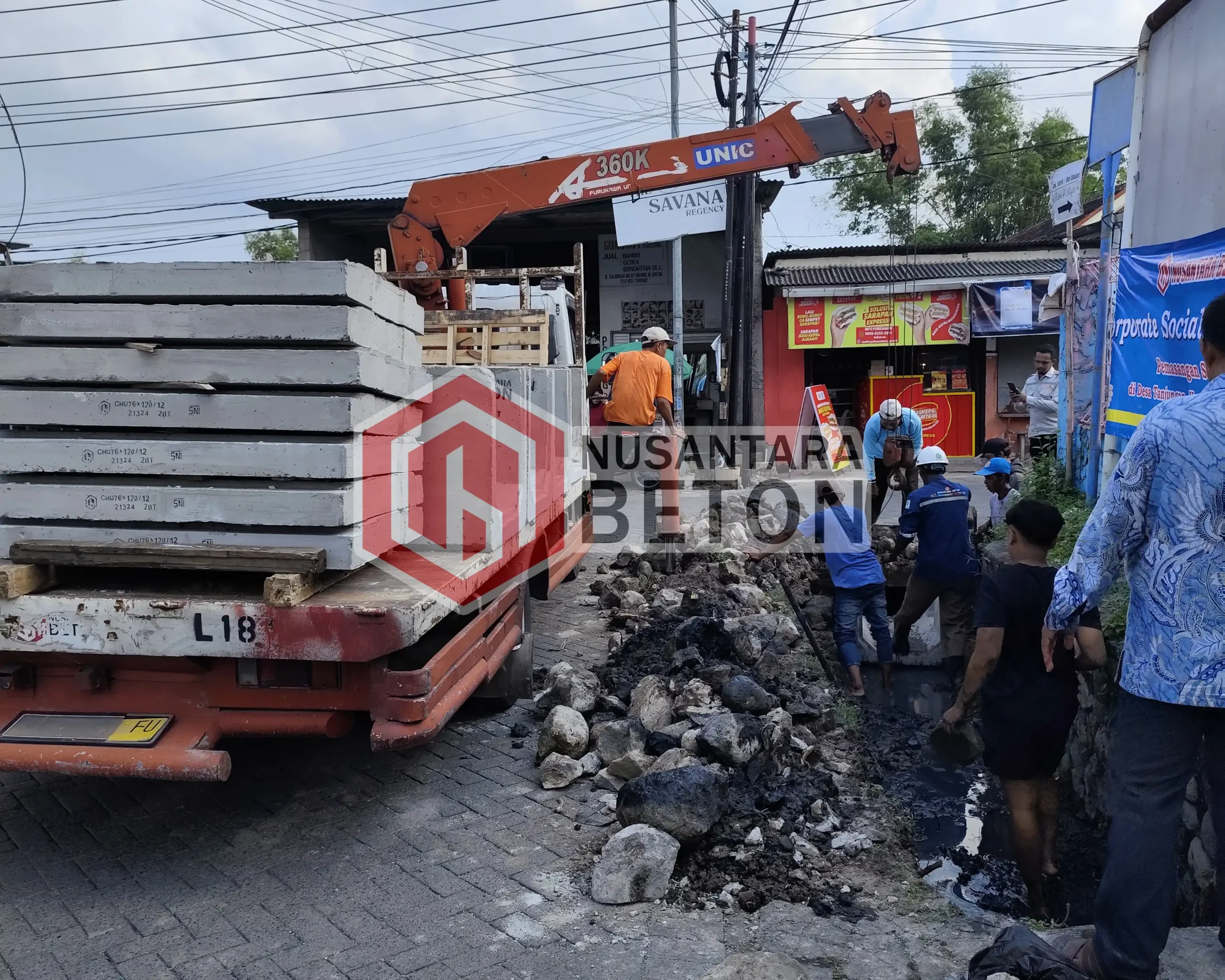 Pemasangan U-Ditch CSR Nusantara Beton