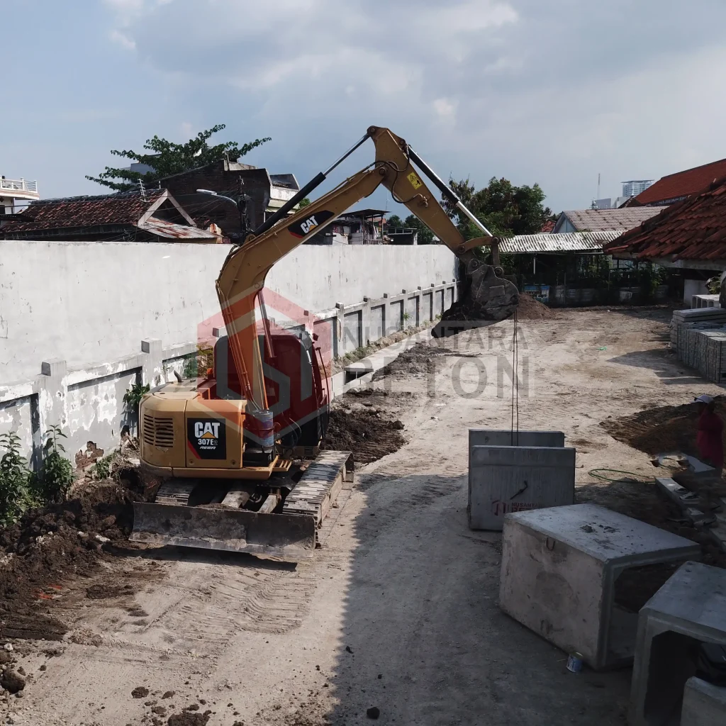 U-Ditch Nusantara Beton Proyek Drainase UNESA
